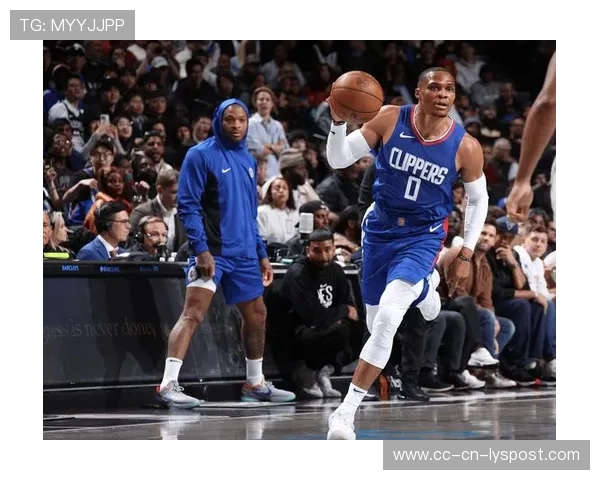 小波特造出空位后急停中投命中，篮网继续发力