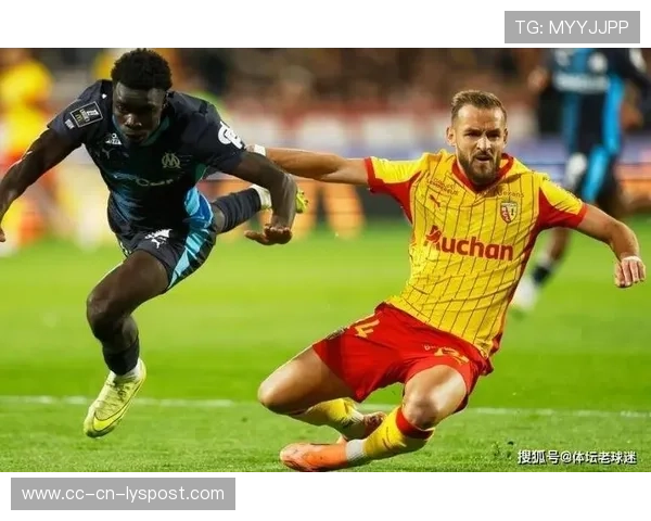 朗斯重回法甲榜首，萨热打造铁血之师